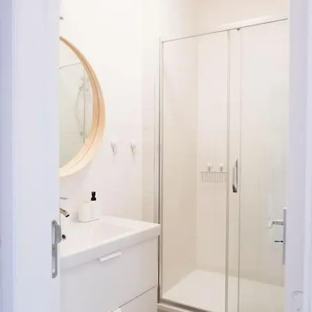 Apartamento 1 Bedroom In Center - 2nd Floor Liège