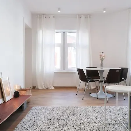 1 Bedroom In Center - 2nd Floor Apartamento *